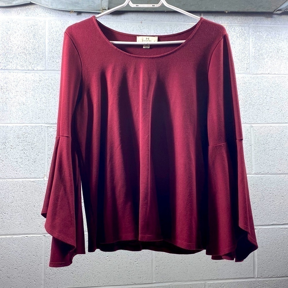 Halston burgundy long sleeve shirt with flared sleeves​​​​​​​​​​​​​​​